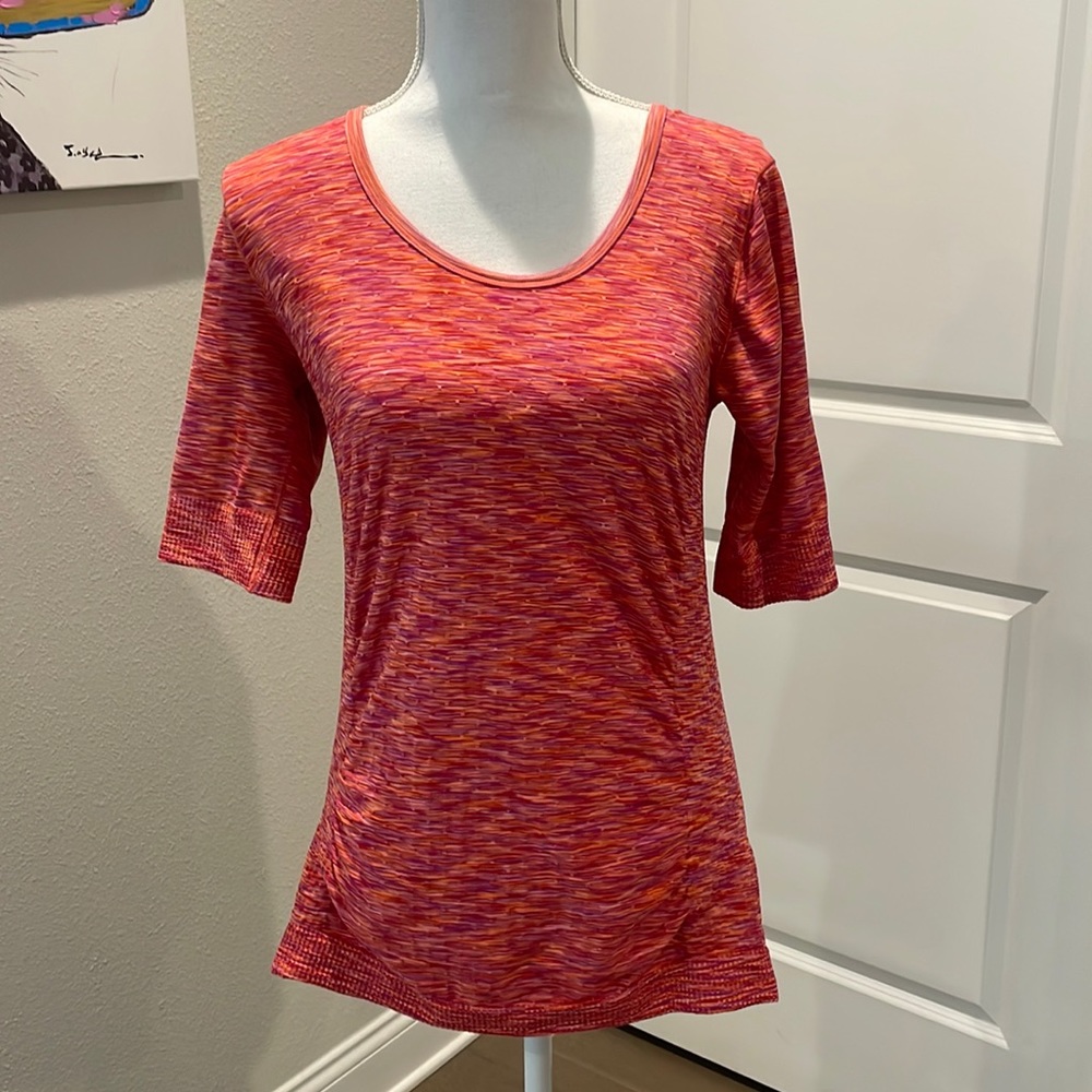 Athleta Fastest Track Tee Size L